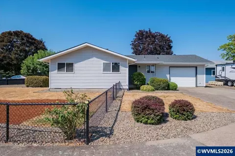 3623 Jefferson Pl SE, Albany, OR 97322
