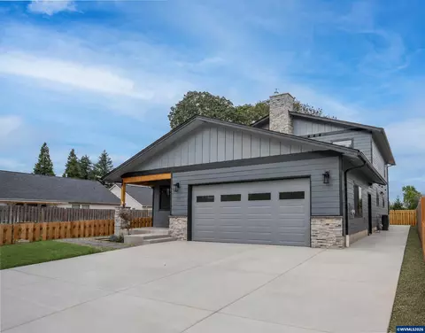 2456 Phillips Way, Lebanon, OR 97355