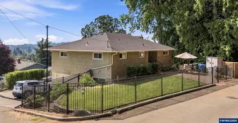 954 Terrace Dr NW, Salem, OR 97304