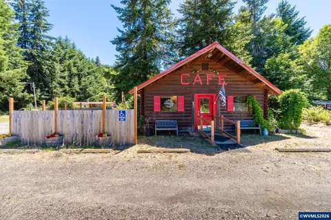 100 Burnt Woods Trl, Blodgett, OR 97326