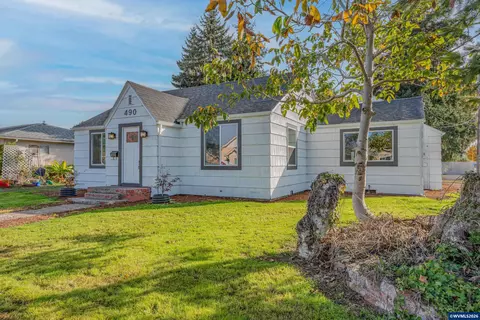 490 W A St, Lebanon, OR 97355