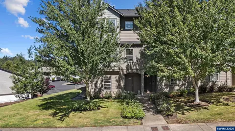 1941 Madras St SE, Salem, OR 97306
