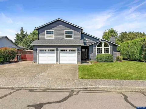 1040 SW Tall Oaks Dr, Mcminnville, OR 97128
