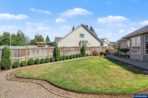 Exterior - 552 SE Arbor Ct, Sublimity, OR 97385 photo 5 of 8