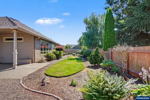 Exterior - 552 SE Arbor Ct, Sublimity, OR 97385 photo 6 of 8