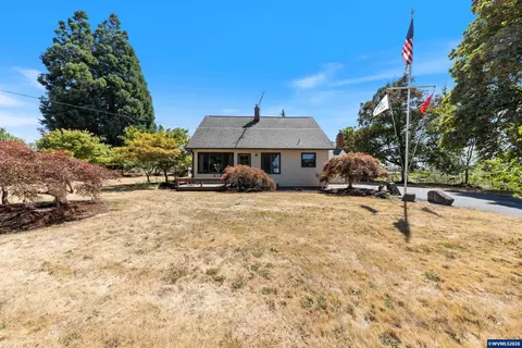 Exterior - 8470 S Sconce Rd, Canby, OR 97013 photo 2 of 11