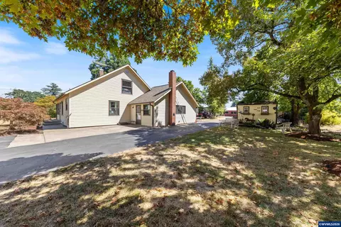 Exterior - 8470 S Sconce Rd, Canby, OR 97013 photo 8 of 11
