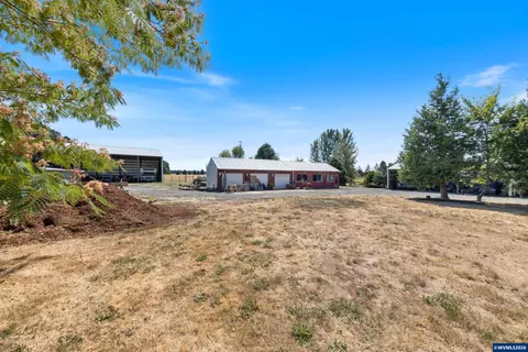 Exterior - 8470 S Sconce Rd, Canby, OR 97013 photo 6 of 11