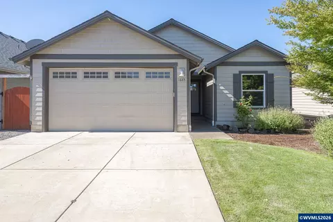 1665 SE Osoberry St, Dallas, OR 97338