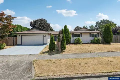 4708 Lisa St NE, Salem, OR 97305