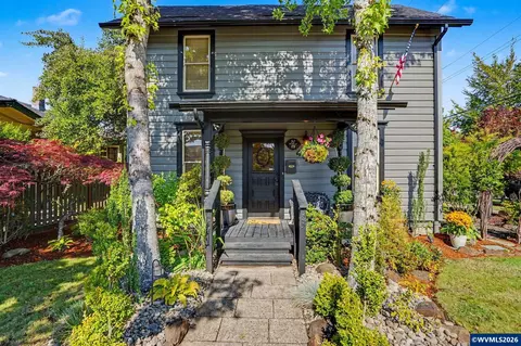 442 NW 2nd St, Corvallis, OR 97330
