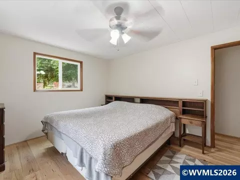 Bedroom - 27009 Cecil Ln, Alsea, OR 97324 photo 2 of 6