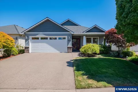 710 SE Saint Andrews Ln, Dallas, OR 97338