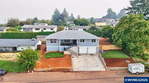 3544 Belvedere St NW, Salem, OR 97304