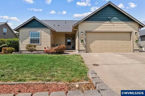3480 Bald Eagle Dr, Lebanon, OR 97355