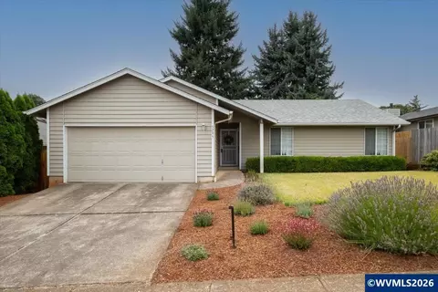 5295 Red Leaf Dr S, Salem, OR 97306