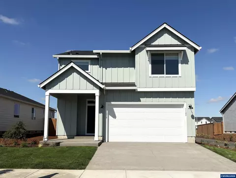 1162 Clemson St, Woodburn, OR 97071