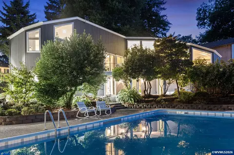 712 Mimosa St S, Salem, OR 97302