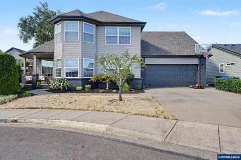 2337 Margarett St NW, Salem, OR 97304