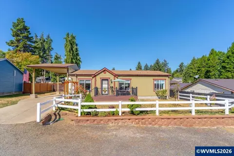 567 Cedar St SW, Willamina, OR 97396