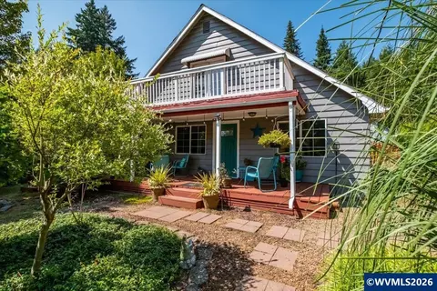 44519 N River Dr, Foster, OR 97345