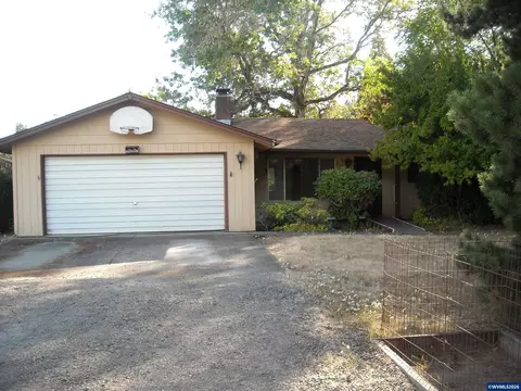 3350 NW Tanager Dr, Corvallis, OR 97330