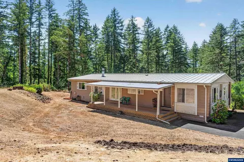 1111 Pioneer Rd, Dallas, OR 97338