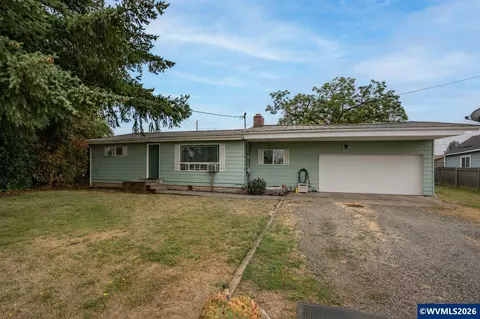 730 W C St, Lebanon, OR 97355