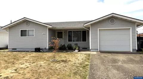 2514 Pine Ln SE, Albany, OR 97322