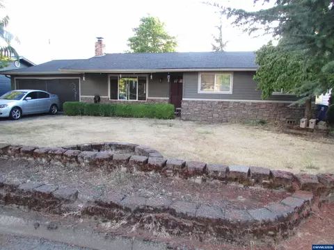 360 Cindy Ln NW, Mount Angel, OR 97362