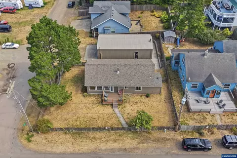 6420 Ferry St, Pacific City, OR 97135