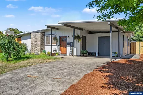 1227 SW Oregon Ave, Dallas, OR 97338