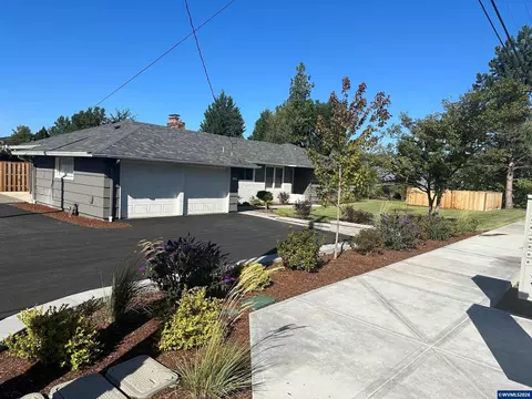 4816 Elvira Place Pl N, Keizer, OR 97303