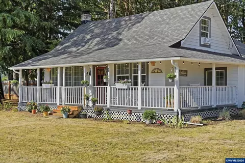 267 NW Woods Ln, Dallas, OR 97338