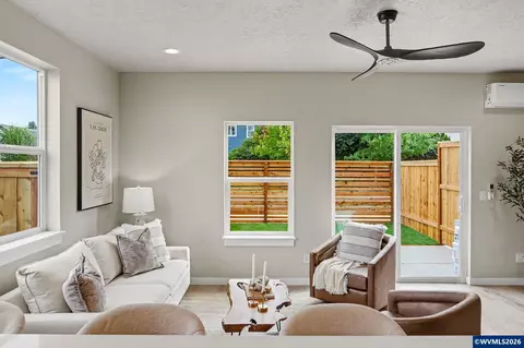 Living - 1122 Barbara Ave NE, Keizer, OR 97303 photo 2 of 2