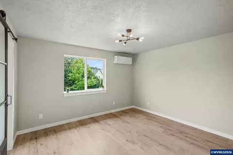 Bedroom - 1122 Barbara Ave NE, Keizer, OR 97303 photo 6 of 6