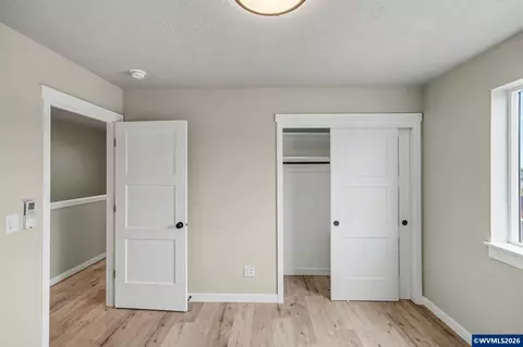 Bedroom - 1122 Barbara Ave NE, Keizer, OR 97303 photo 2 of 6