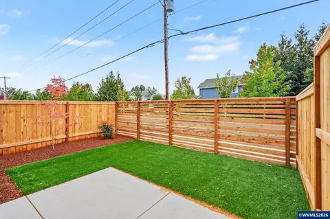 Exterior - 1122 Barbara Ave NE, Keizer, OR 97303 photo 6 of 9