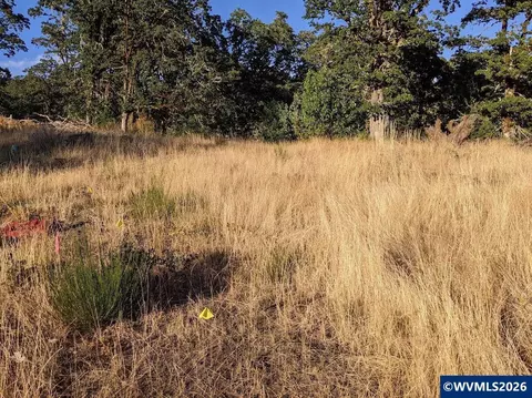 3716 NW Goldfinch Dr, Corvallis, OR 97330
