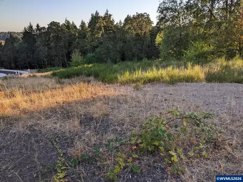 3716 NW Goldfinch Dr, Corvallis, OR 97330