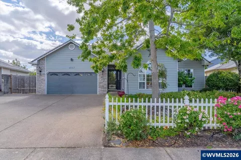 4887 49th Ave NE, Salem, OR 97305