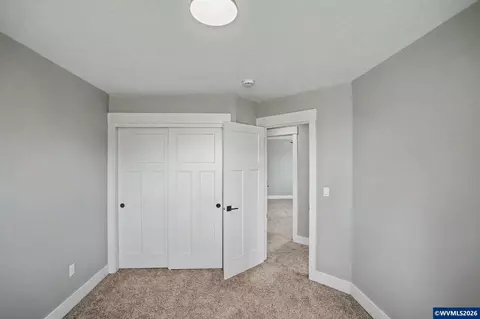 Bedroom - 433 Grant St, Silverton, OR 97381 photo 5 of 8