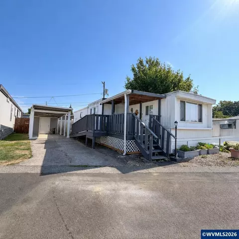 204 Cascade Dr #SP 15, Lebanon, OR 97355