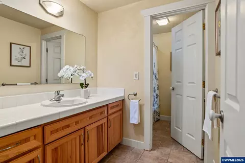 Bath - 744 Cessna St, Independence, OR 97351 photo 1 of 7