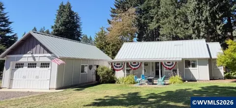 145 Patton Rd N, Detroit, OR 97342