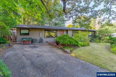 780 Ratcliff Dr SE, Salem, OR 97302