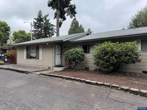 12835 SE Foster Rd, Portland, OR 97236