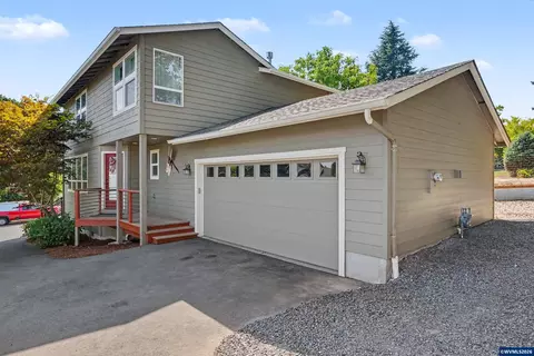 1685 Hillcrest Ct NW, Salem, OR 97304