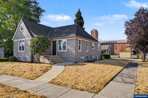 575 E Jefferson St, Stayton, OR 97383