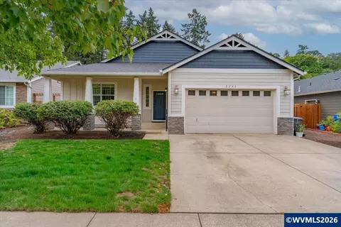 2243 Equestrian Lp Lp SE, Salem, OR 97302
